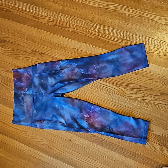 Athleta Pants - Athleta Salutation II Capri